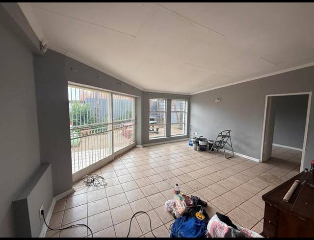 4 BEDROOM PROPERTY TO RENT IN ROOIHUISKRAAL